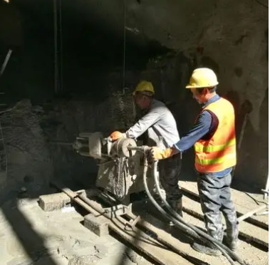 始兴水下抗分散灌浆料特点 水下不分散注浆料介绍